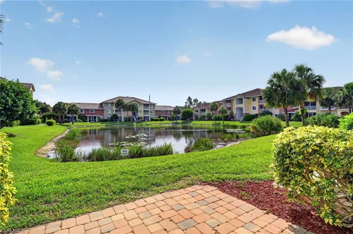 13110 Bella Casa Cir 102, Fort Myers, Florida 33966