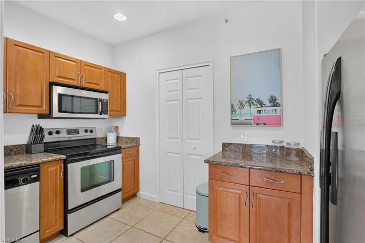 13110 Bella Casa Cir 102, Fort Myers, Florida 33966