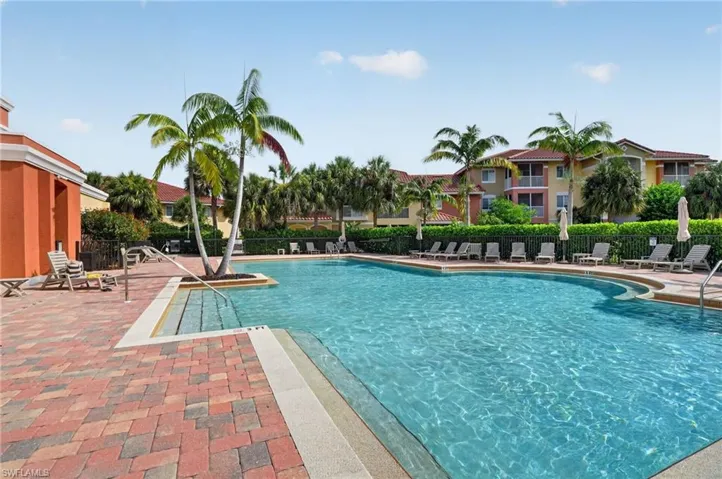 13110 Bella Casa Cir 102, Fort Myers, Florida 33966