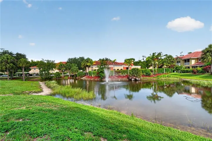 13110 Bella Casa Cir 102, Fort Myers, Florida 33966