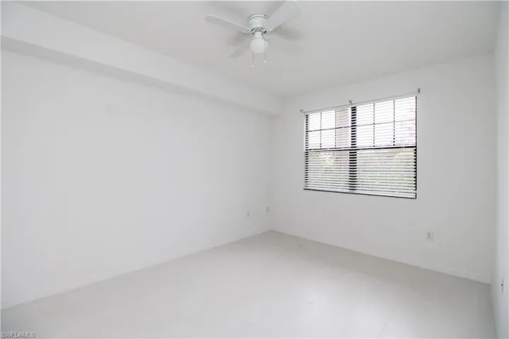Unfurnished room with ceiling fan