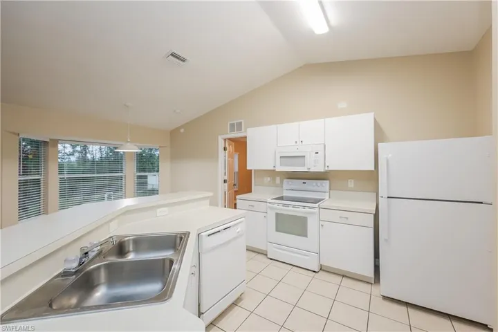 2705 Villa Ave S, Lehigh Acres, Florida 33976
