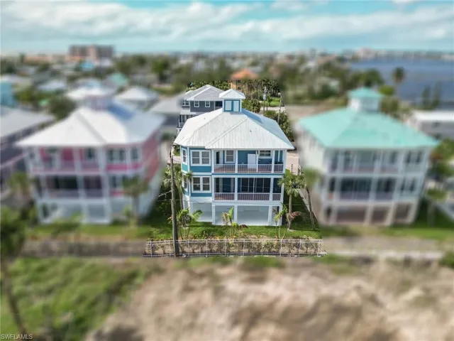 282 Delmar Ave, Fort Myers Beach, Florida 33931