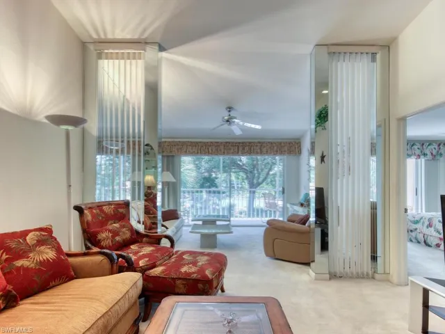 2462 Hidden Lake Dr 208, Naples, Florida 34112