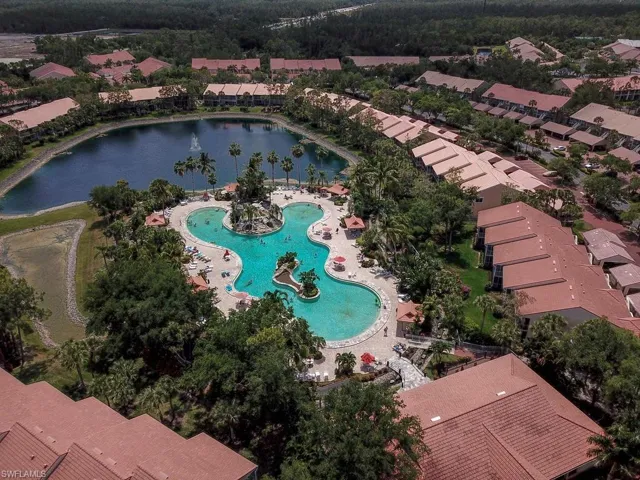 2462 Hidden Lake Dr 208, Naples, Florida 34112