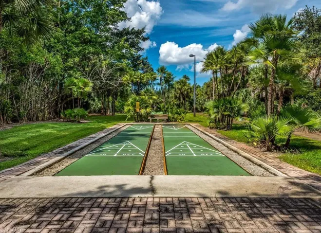 2462 Hidden Lake Dr 208, Naples, Florida 34112