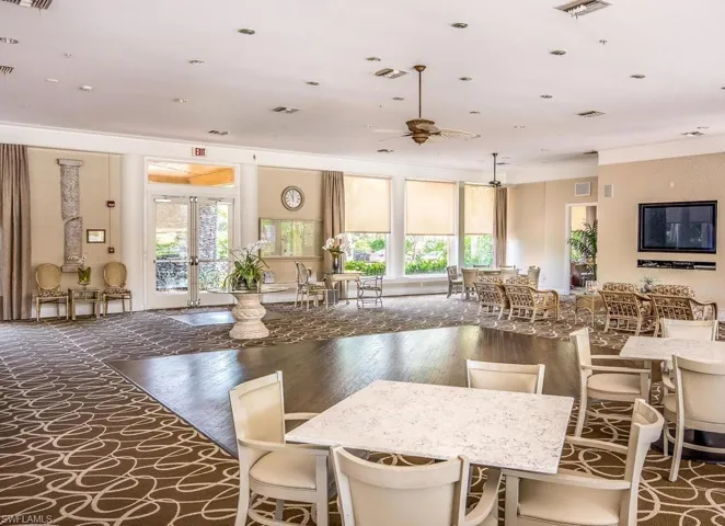 2462 Hidden Lake Dr 208, Naples, Florida 34112