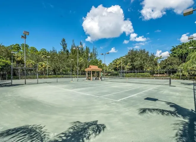2462 Hidden Lake Dr 208, Naples, Florida 34112