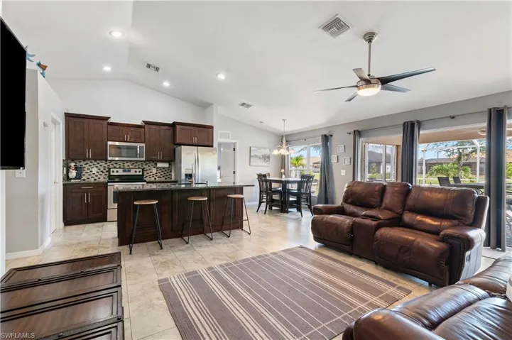 152 Nicholas Pkwy E, Cape Coral, Florida 33990