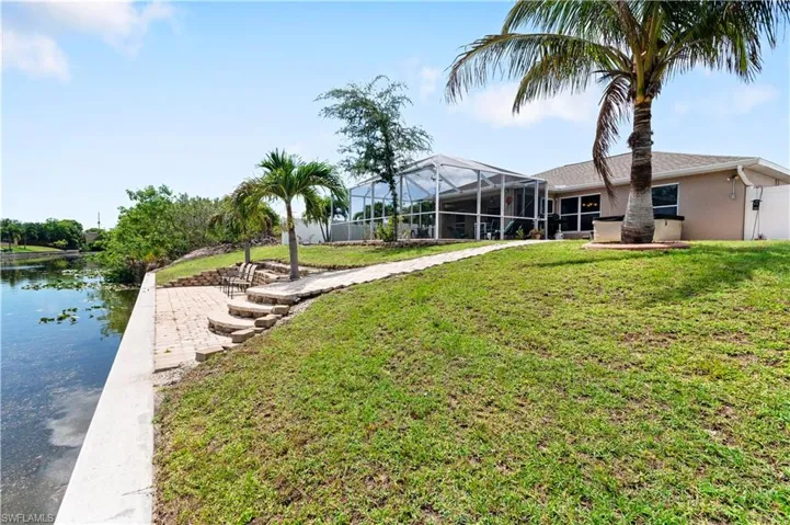 152 Nicholas Pkwy E, Cape Coral, Florida 33990