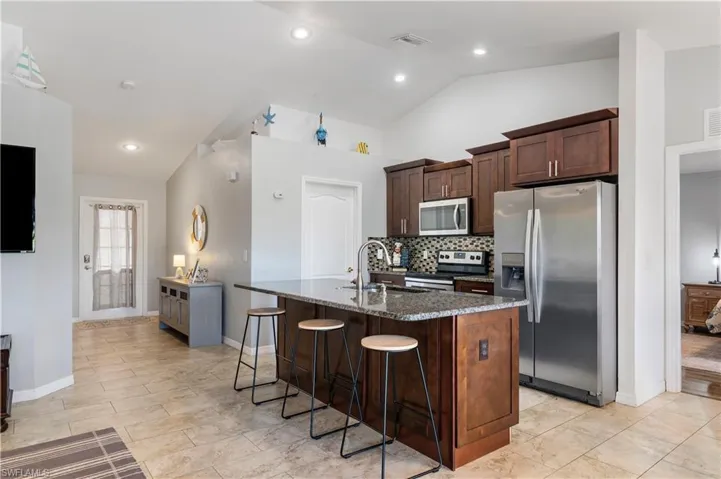 152 Nicholas Pkwy E, Cape Coral, Florida 33990