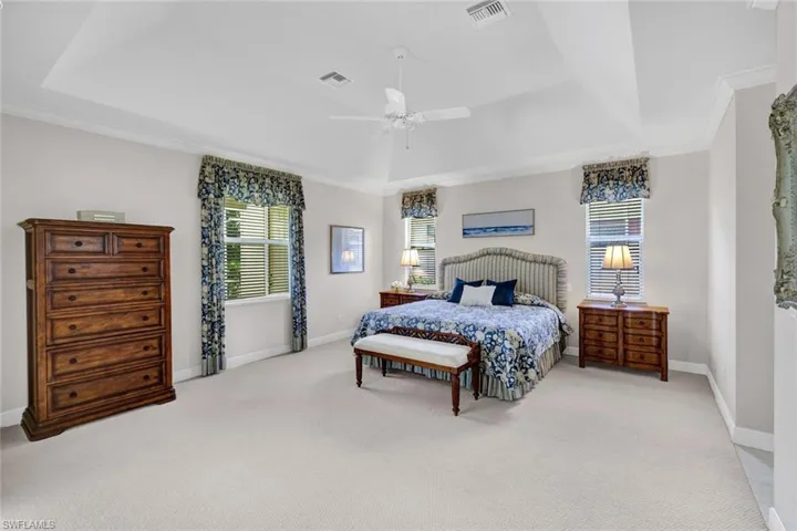 27536  Riverbank  DR, Bonita Springs, FL 34134