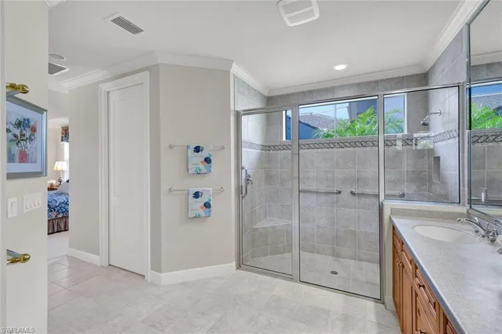 27536  Riverbank  DR, Bonita Springs, FL 34134