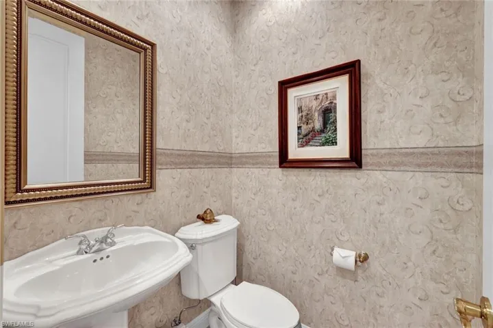 27536  Riverbank  DR, Bonita Springs, FL 34134