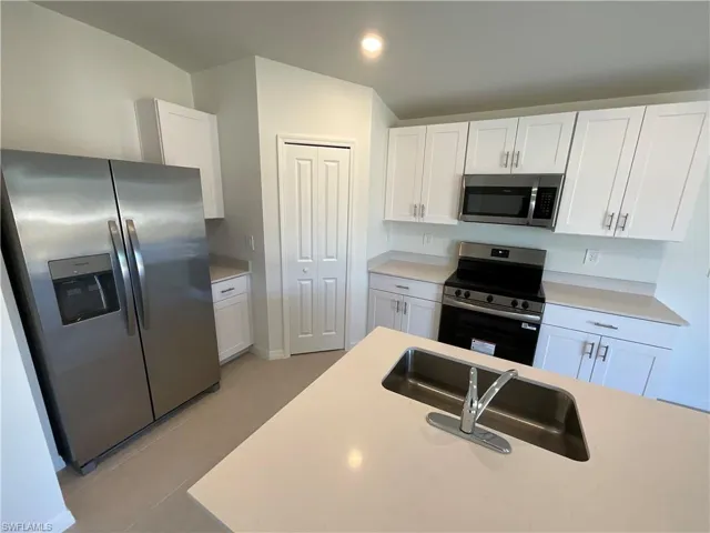 17236 Cantu Ct, North Fort Myers, Florida 33917