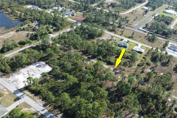 Aerial overview of property's location