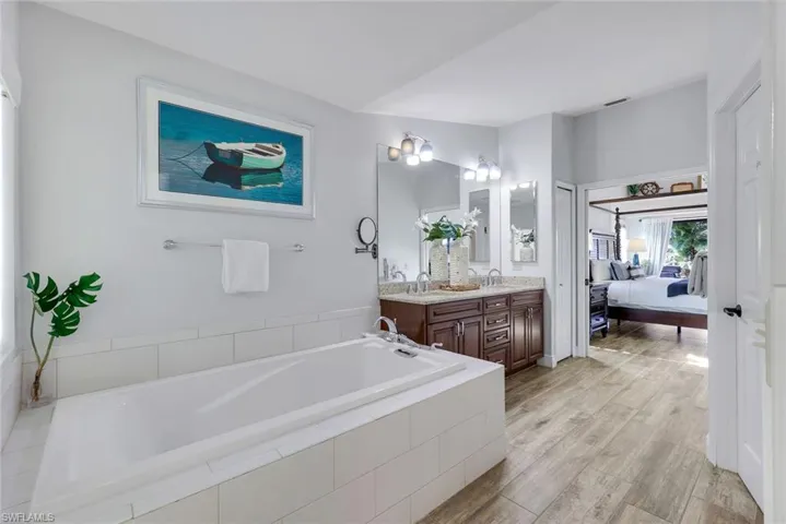 PRIMARY BATH SOAKING TUB