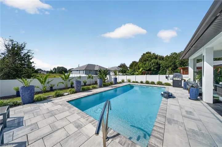 4211 10th St Sw, Lehigh Acres, Florida 33976