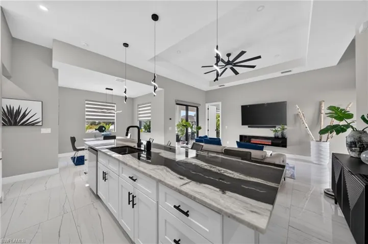 4211 10th St Sw, Lehigh Acres, Florida 33976
