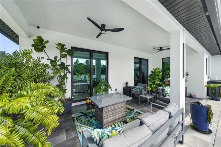 4211 10th St Sw, Lehigh Acres, Florida 33976
