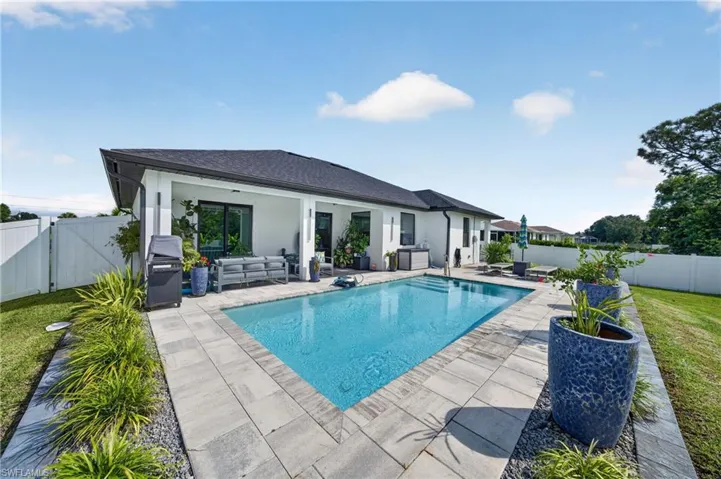 4211 10th St Sw, Lehigh Acres, Florida 33976