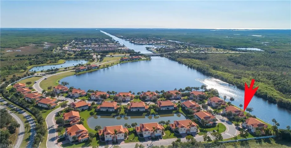 25085  Peacock  LN, Naples, FL 34114