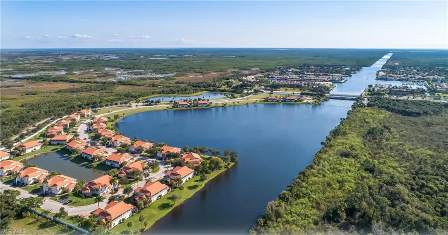 25085  Peacock  LN, Naples, FL 34114