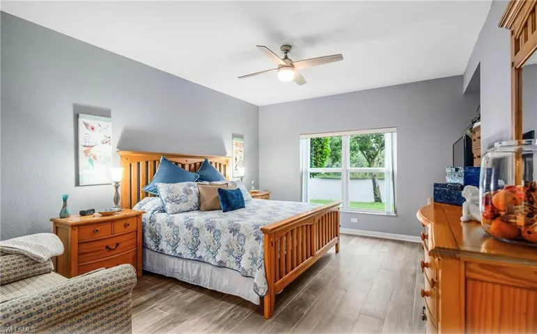 25085  Peacock  LN, Naples, FL 34114