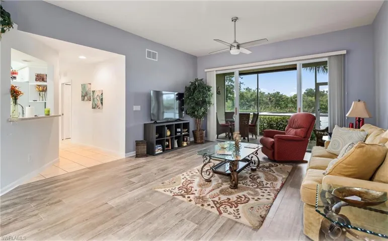 25085  Peacock  LN, Naples, FL 34114