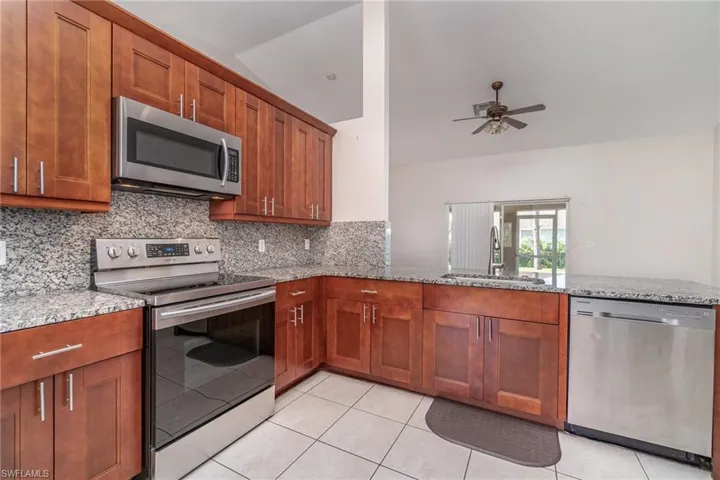 3015  48th W ST, Lehigh Acres, FL 33971