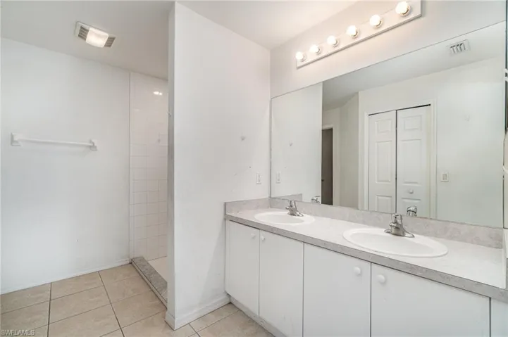 3015  48th W ST, Lehigh Acres, FL 33971
