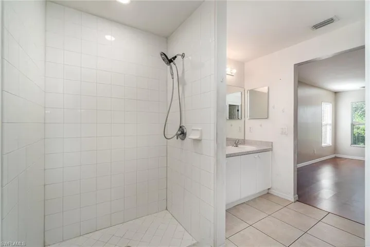3015  48th W ST, Lehigh Acres, FL 33971