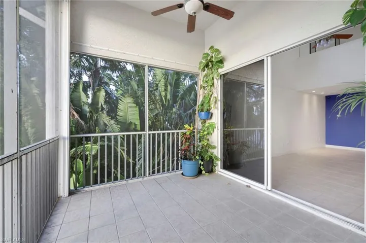 A substantial lanai space