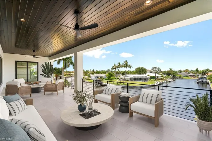 846 Cypress Lake Cir, Fort Myers, Florida 33919