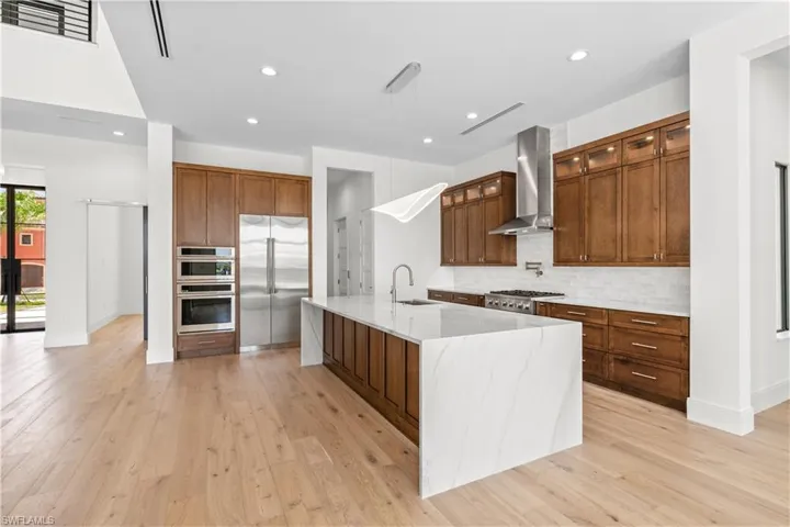 846 Cypress Lake Cir, Fort Myers, Florida 33919