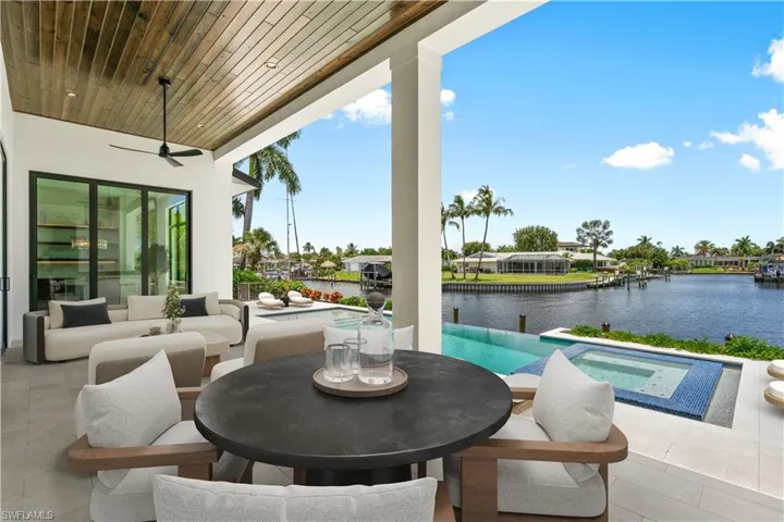 846 Cypress Lake Cir, Fort Myers, Florida 33919