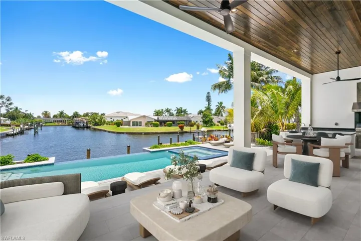 846 Cypress Lake Cir, Fort Myers, Florida 33919