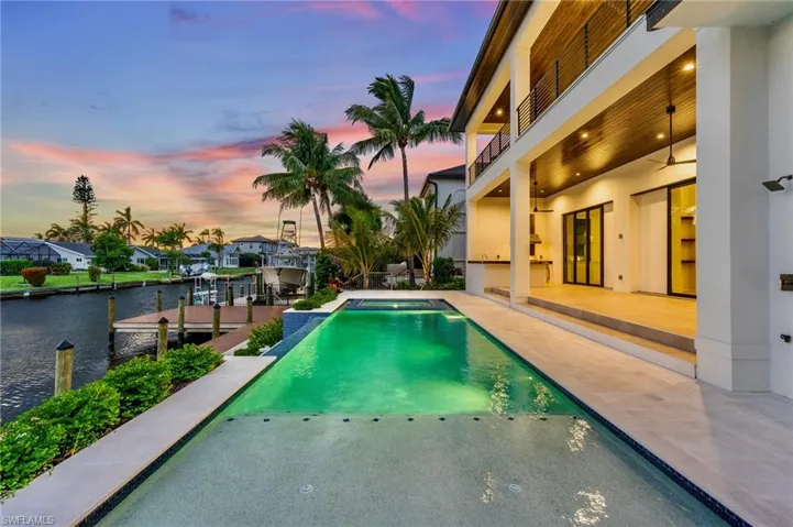 846 Cypress Lake Cir, Fort Myers, Florida 33919
