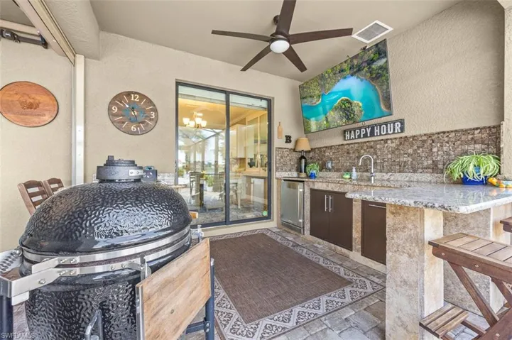 Outdoor Kitchen