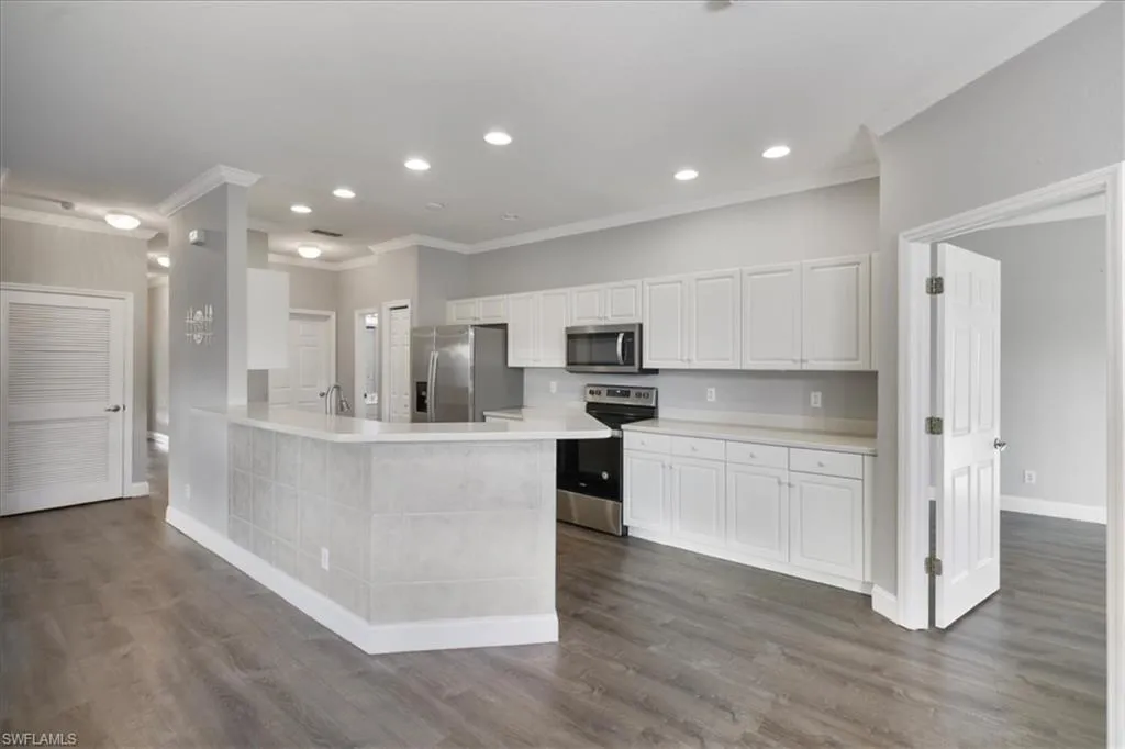 20012 Lake Vista CIR, Lehigh Acres, FL 33936,225043965