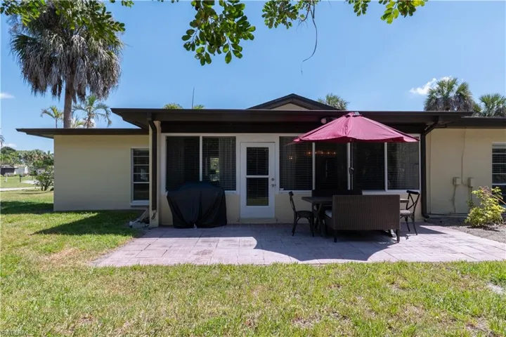 3810  Estero Bay  LN, Naples, FL 34112