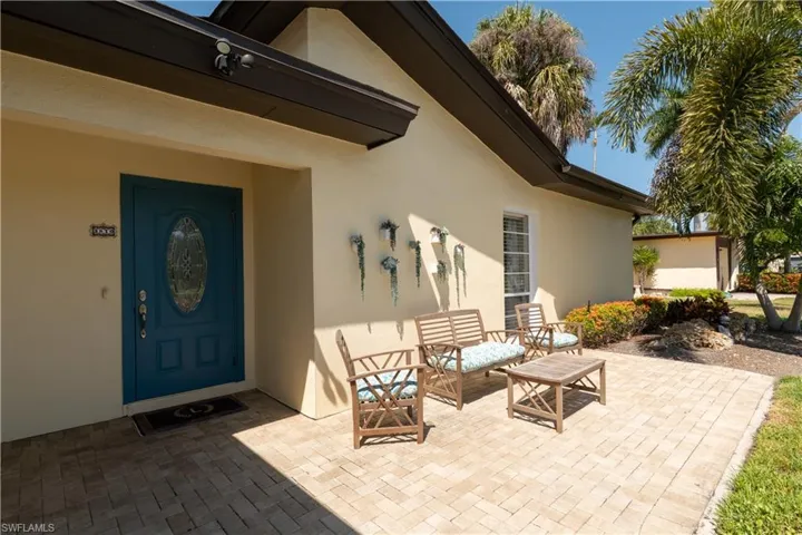 3810  Estero Bay  LN, Naples, FL 34112