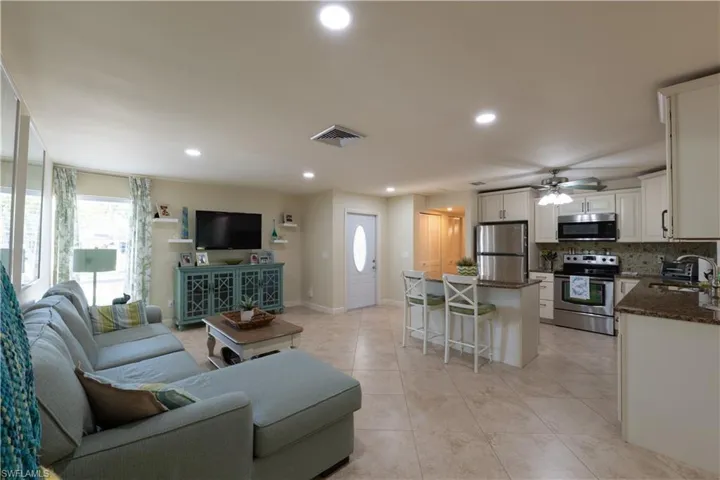 3810  Estero Bay  LN, Naples, FL 34112