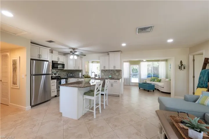3810  Estero Bay  LN, Naples, FL 34112