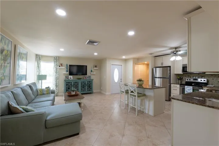 3810  Estero Bay  LN, Naples, FL 34112