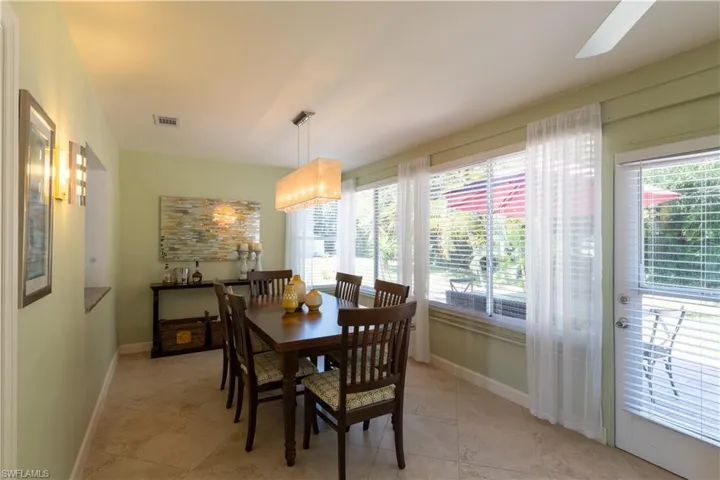 3810  Estero Bay  LN, Naples, FL 34112