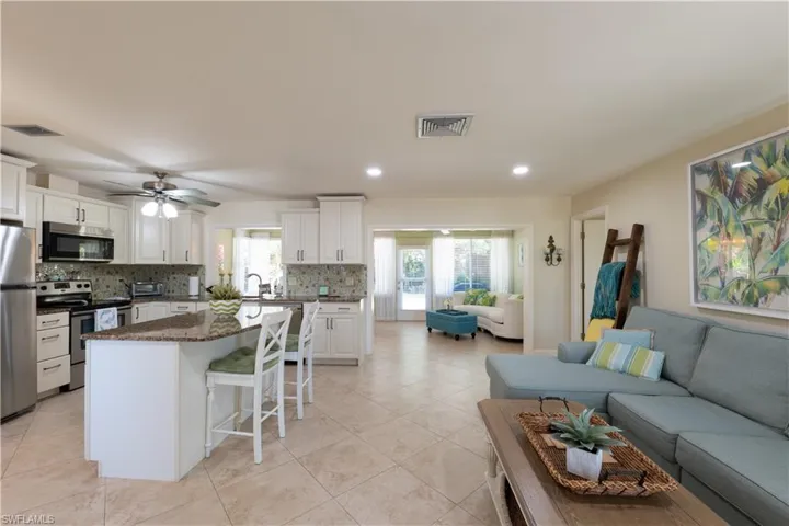 3810  Estero Bay  LN, Naples, FL 34112
