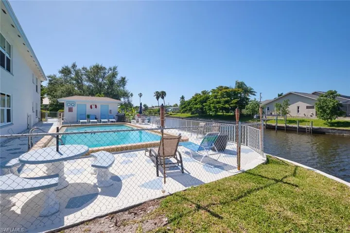 4034 Se 12th Ave # 202, Cape Coral Fl 33904