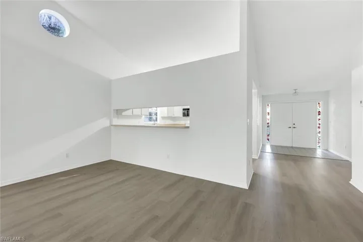 Dining area off the kitchen