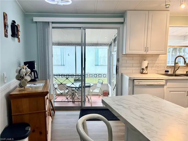 2785  Wedgewood  DR, North Fort Myers, FL 33917